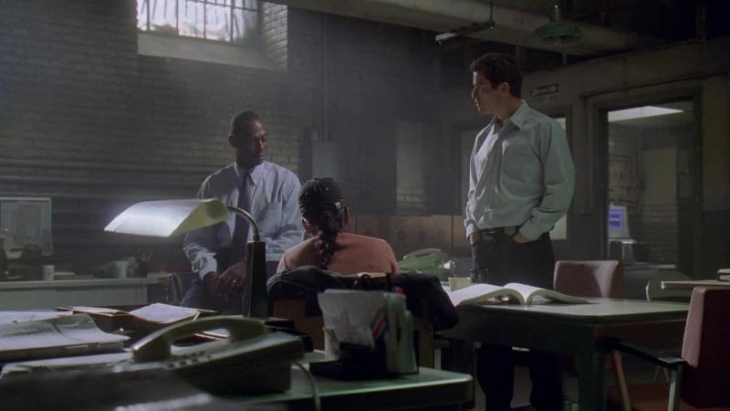Кадры из сериала Прослушка (2002)
