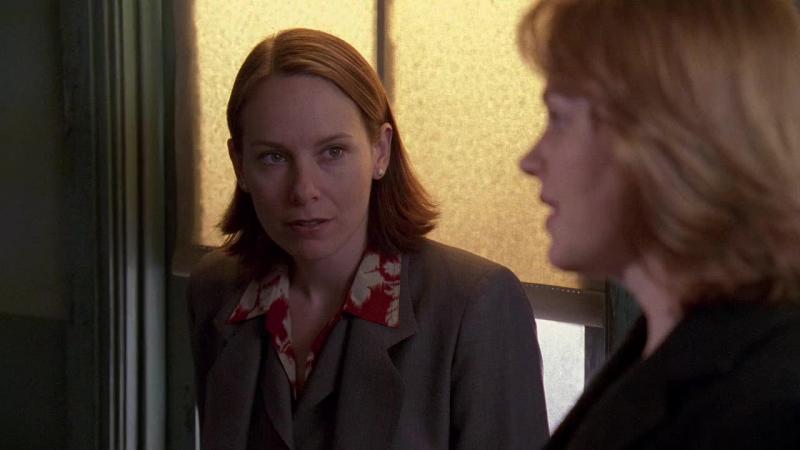 Кадры из сериала Прослушка (2002)